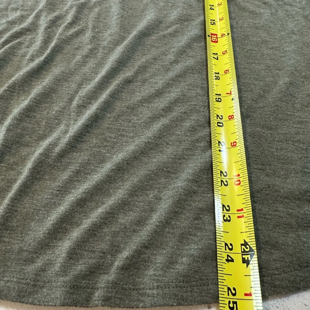 Olive Green Floral Short Sleeve Tee SIZE SMALL - Picture 5 of 8